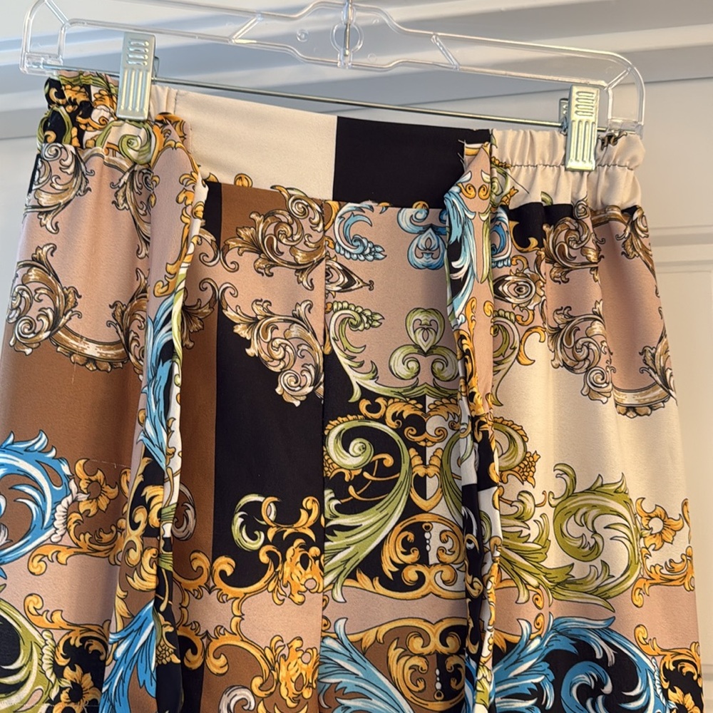 Multicolor Baroque Print Pants. Womens size 10 authentic Italian - Picture 4 of 9